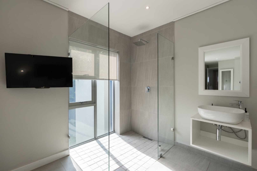 10 Bedroom Property for Sale in Camps Bay Western Cape